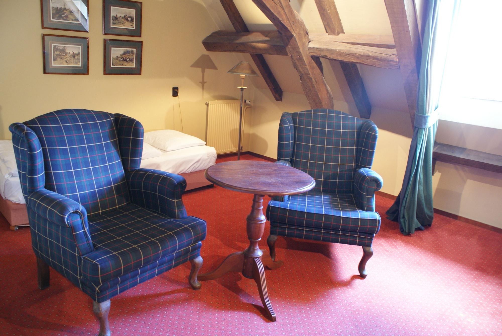 Fletcher Hotel-Restaurant Kasteel Erenstein Керкраде Екстериор снимка