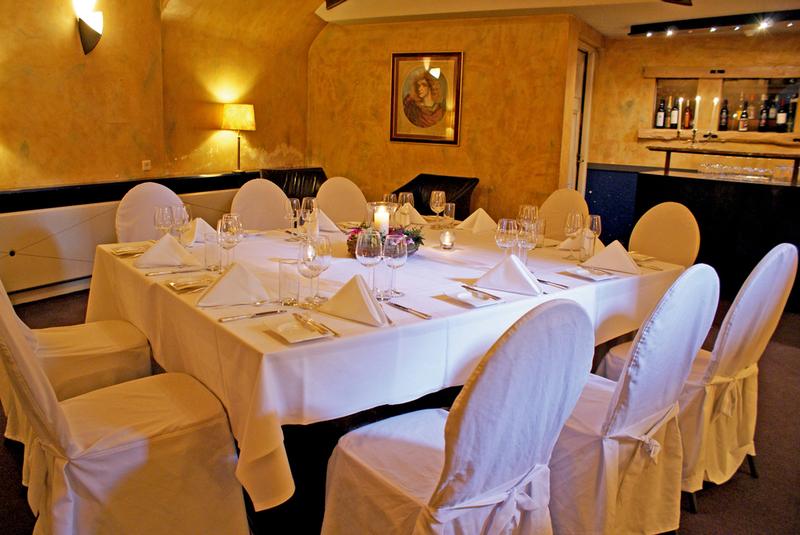 Fletcher Hotel-Restaurant Kasteel Erenstein Керкраде Екстериор снимка