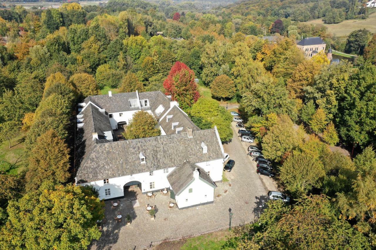 Fletcher Hotel-Restaurant Kasteel Erenstein Керкраде Екстериор снимка