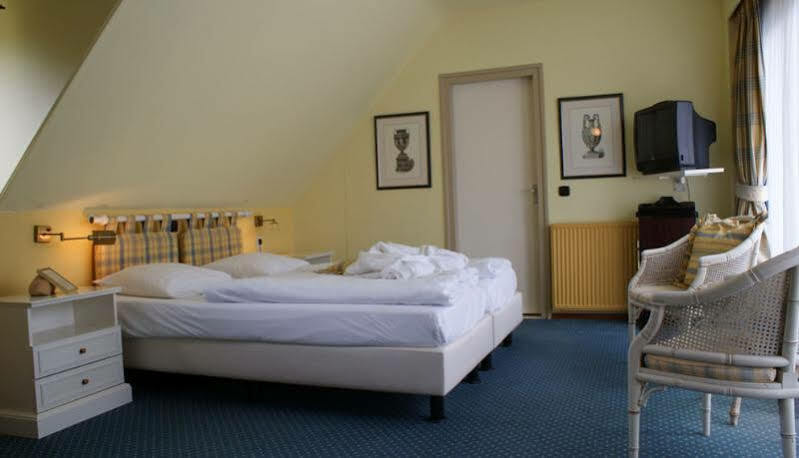 Fletcher Hotel-Restaurant Kasteel Erenstein Керкраде Екстериор снимка